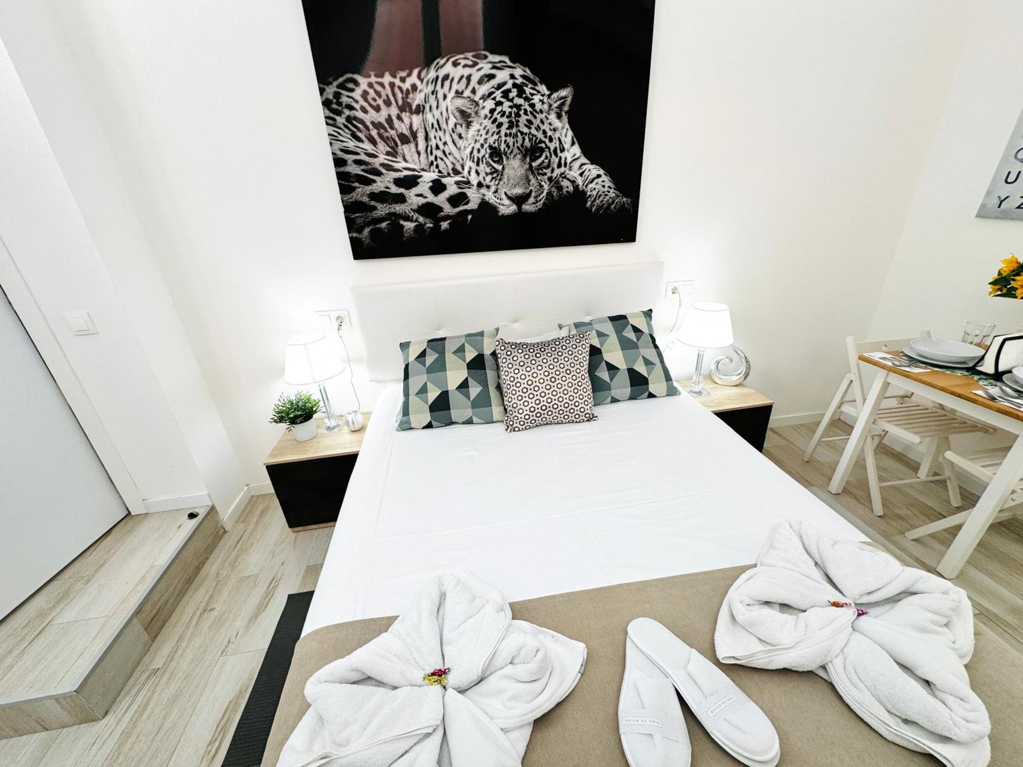 Cinco Torres Suites Μαδρίτη Εξωτερικό φωτογραφία