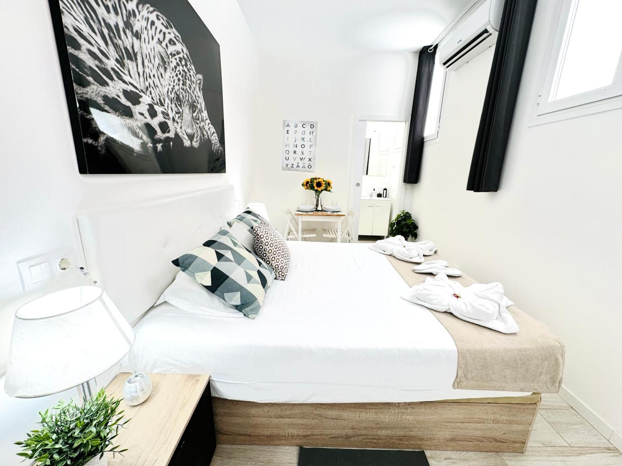Cinco Torres Suites Μαδρίτη Εξωτερικό φωτογραφία