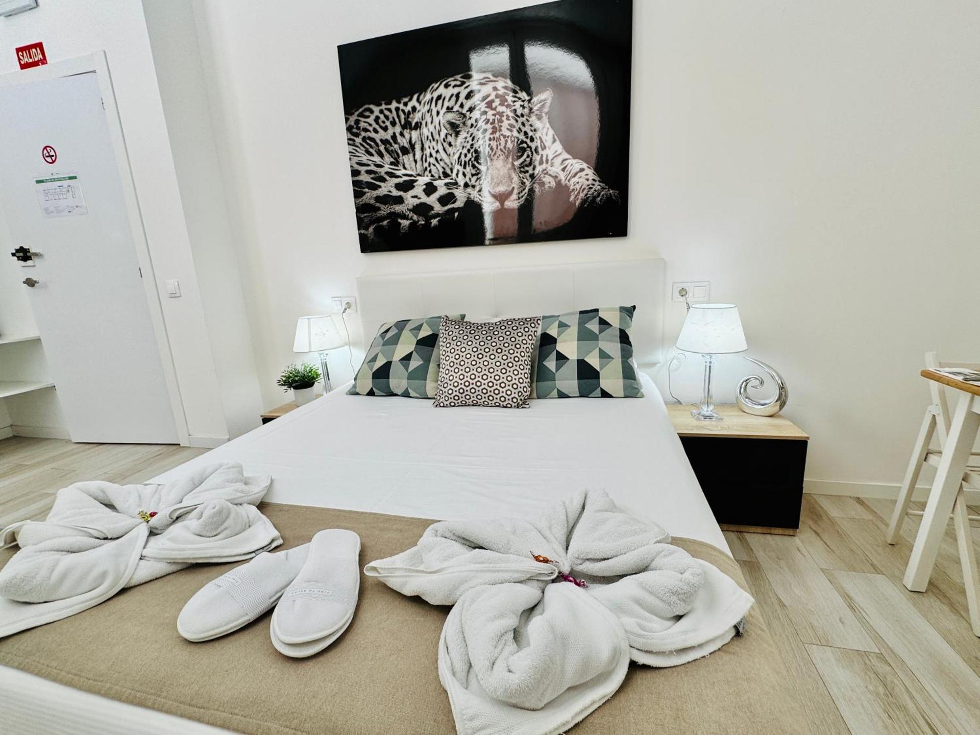 Cinco Torres Suites Μαδρίτη Εξωτερικό φωτογραφία