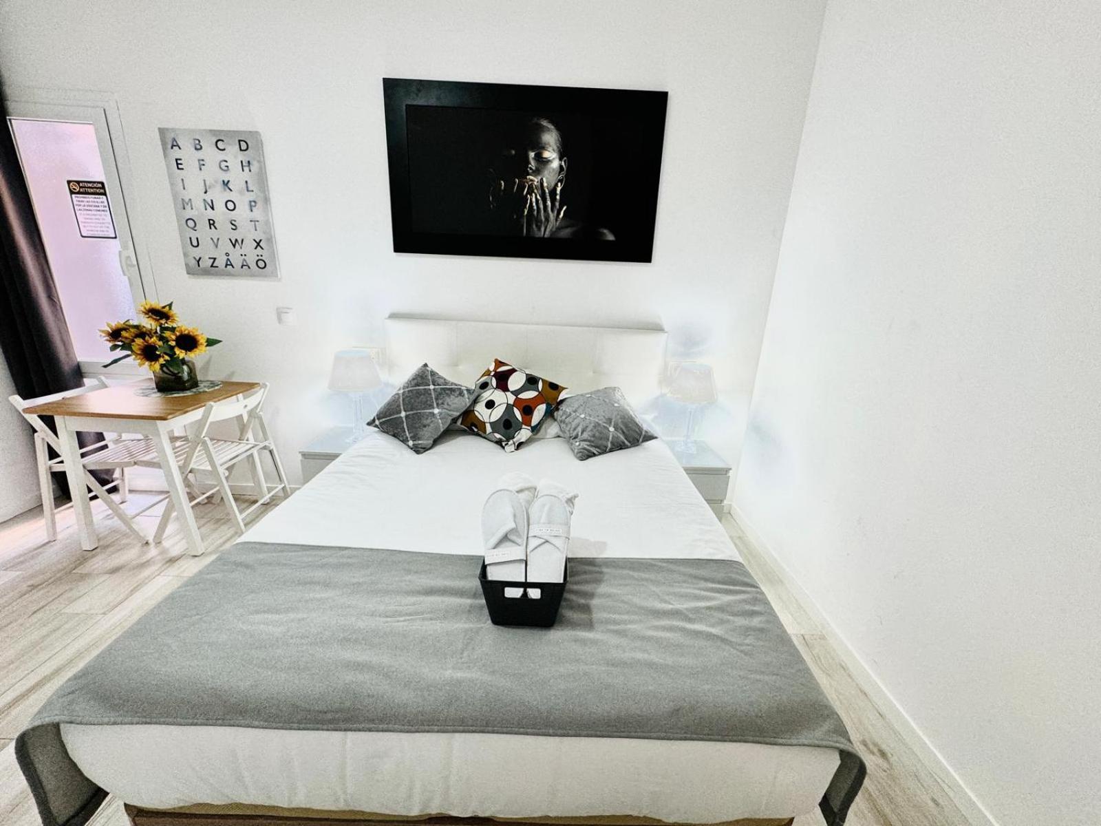 Cinco Torres Suites Μαδρίτη Εξωτερικό φωτογραφία