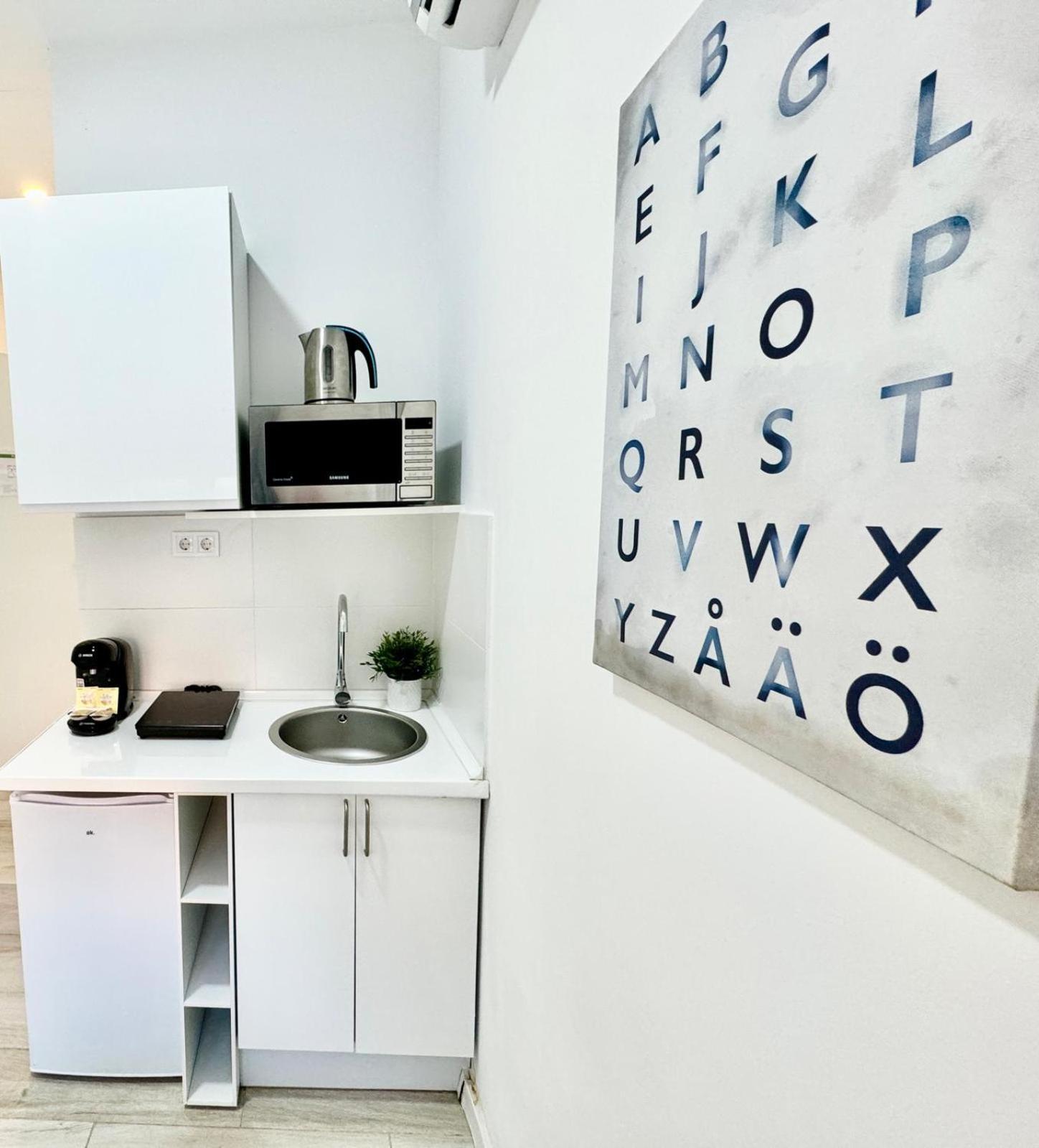 Cinco Torres Suites Μαδρίτη Εξωτερικό φωτογραφία